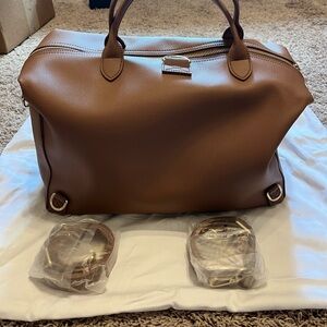 Mina Baie Vegan Emmy